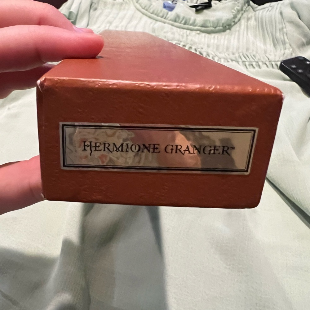 The Wizarding World of Harry Potter, universal studio, interactive wand.